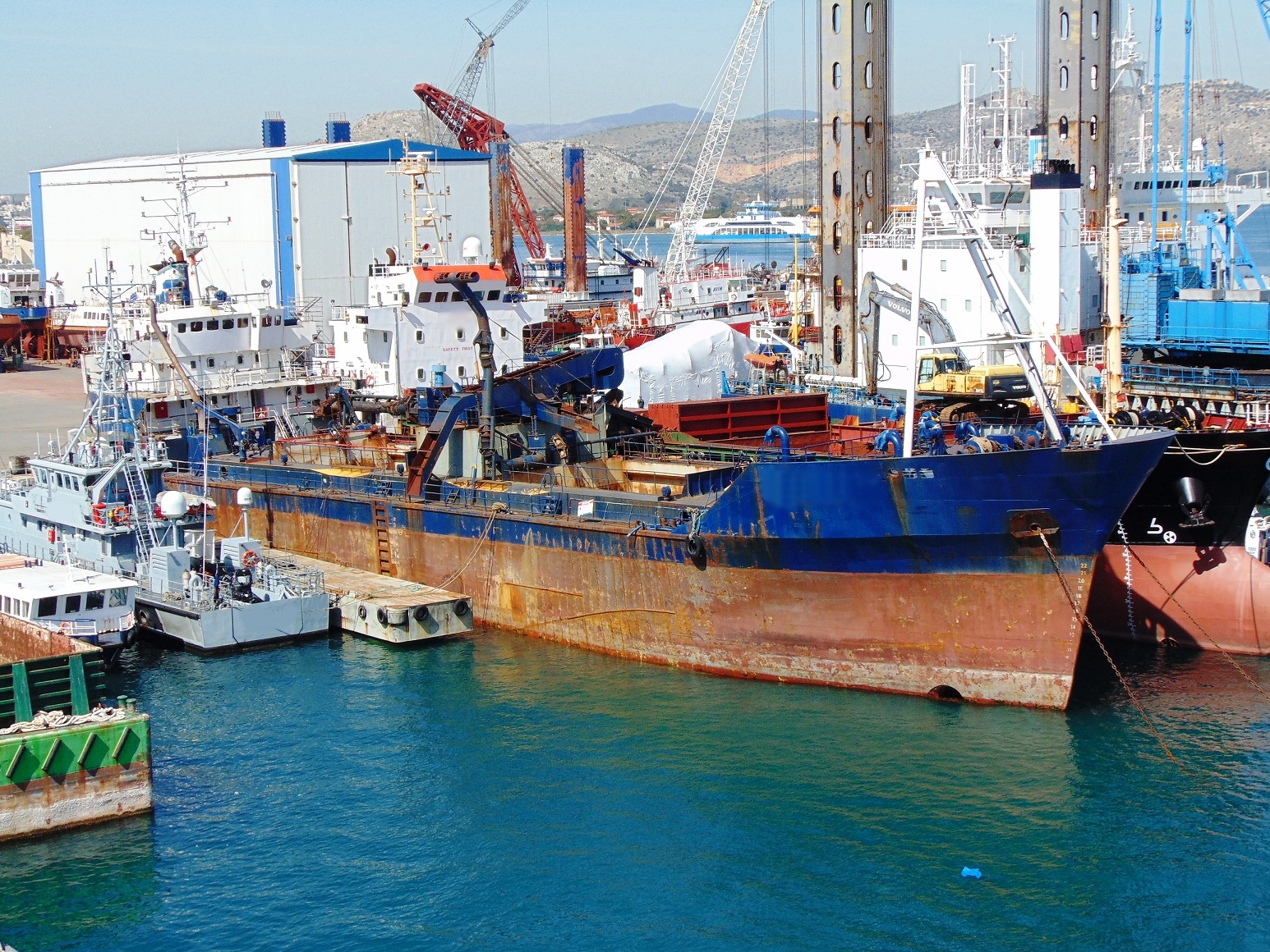 Go 1233 - TSH Dredger - 84m