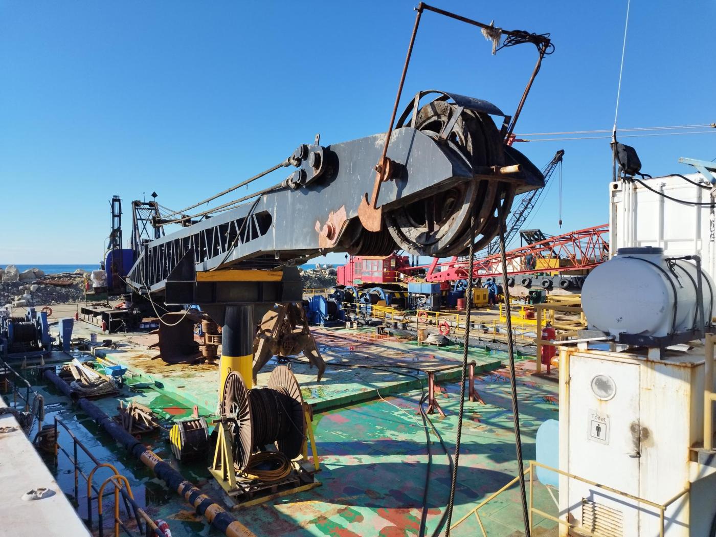 Go 1505 - Floating Crane - 44m