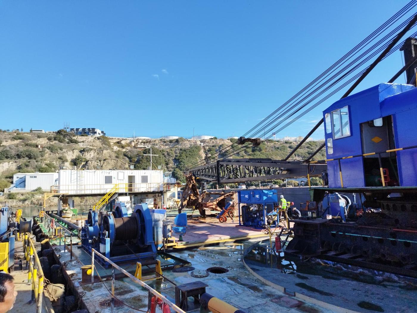 Go 1505 - Floating Crane - 44m