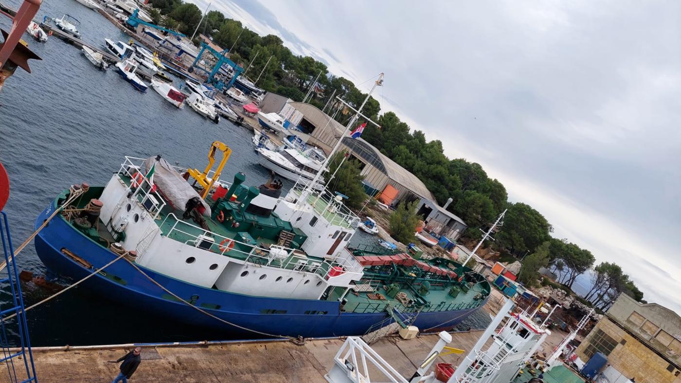 Go 1540 - Cement Carrier - 58m