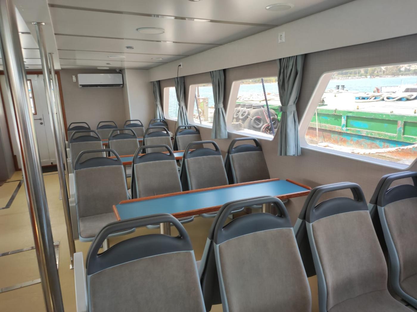 Go 1595 - Day Passenger Boat - 21m