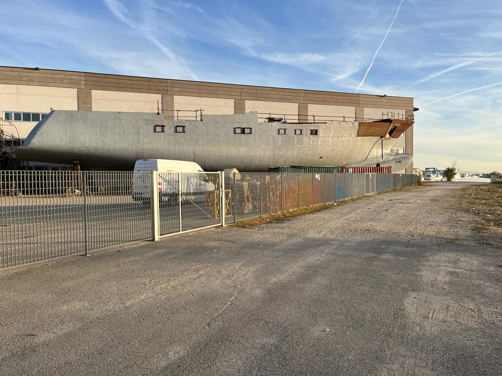 GY 532 - Yacht Hull - 49m