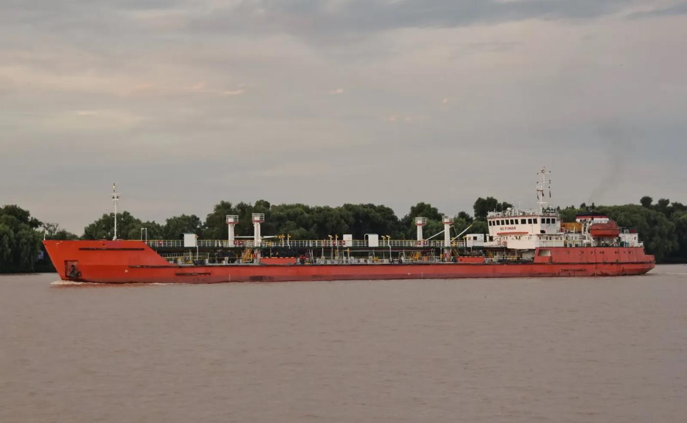 Go 1754 - Oil Product Tanker - 121m