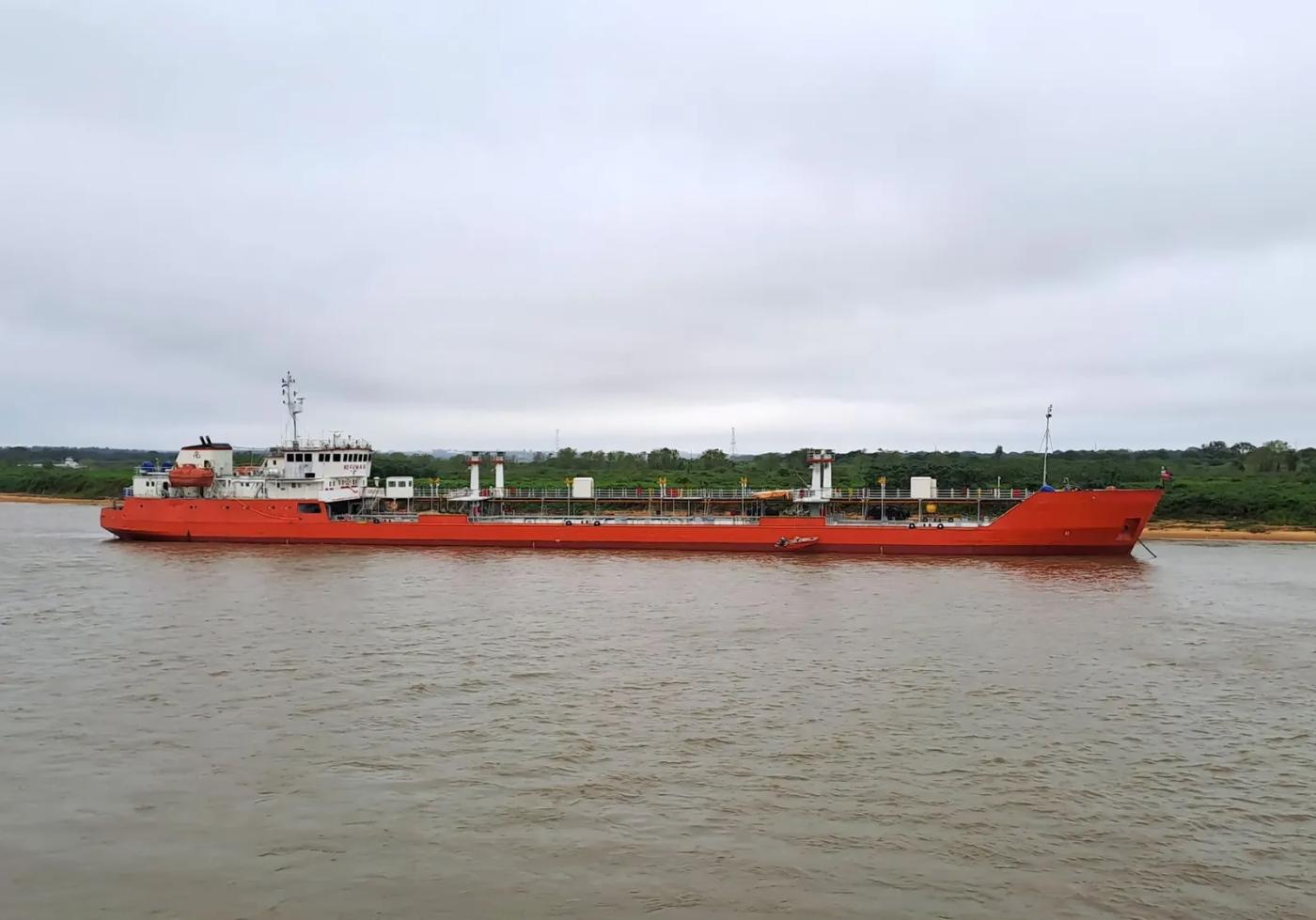 Go 1755 - Oil Product Tanker - 121m