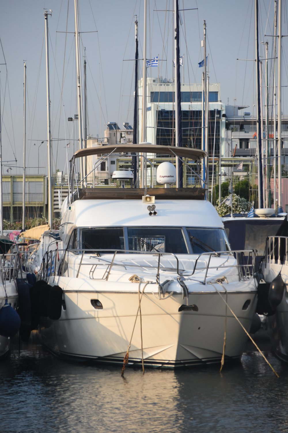 GY 216 - Motor Yacht - 14m