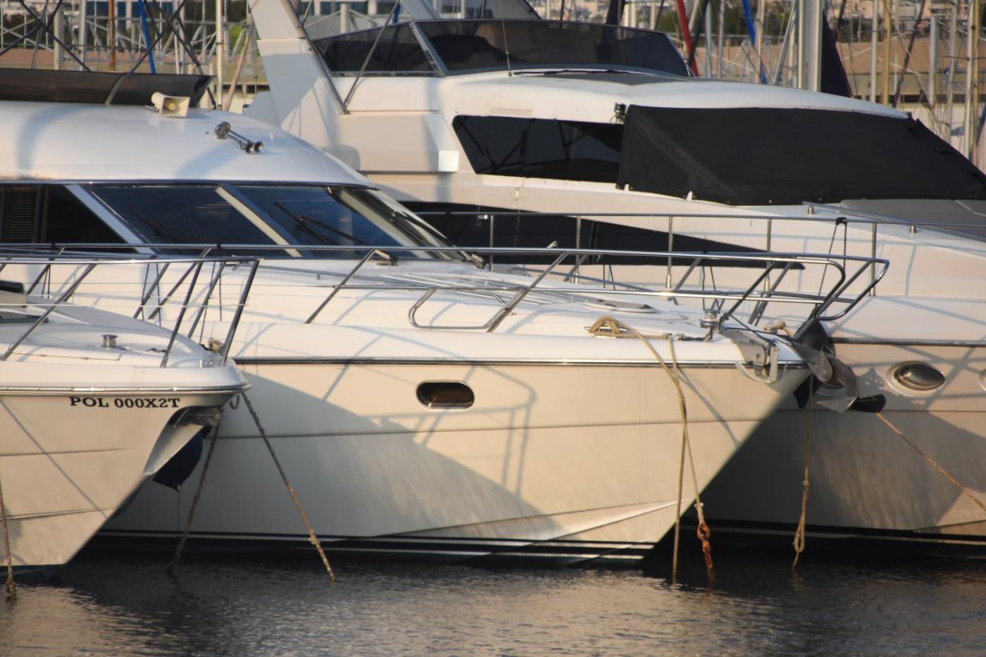 GY 216 - Motor Yacht - 14m