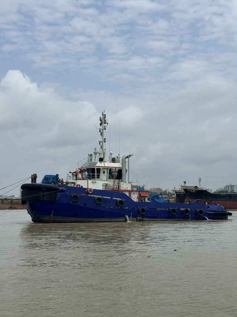 Go 1811- Tug Boat - 32m