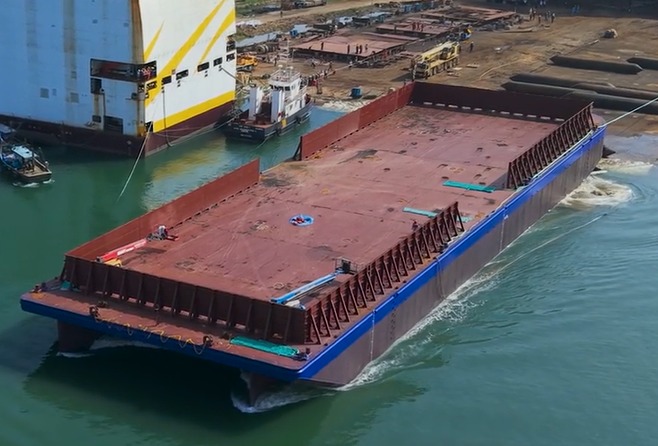 Go 1812 - Flat top deck barge - 95m
