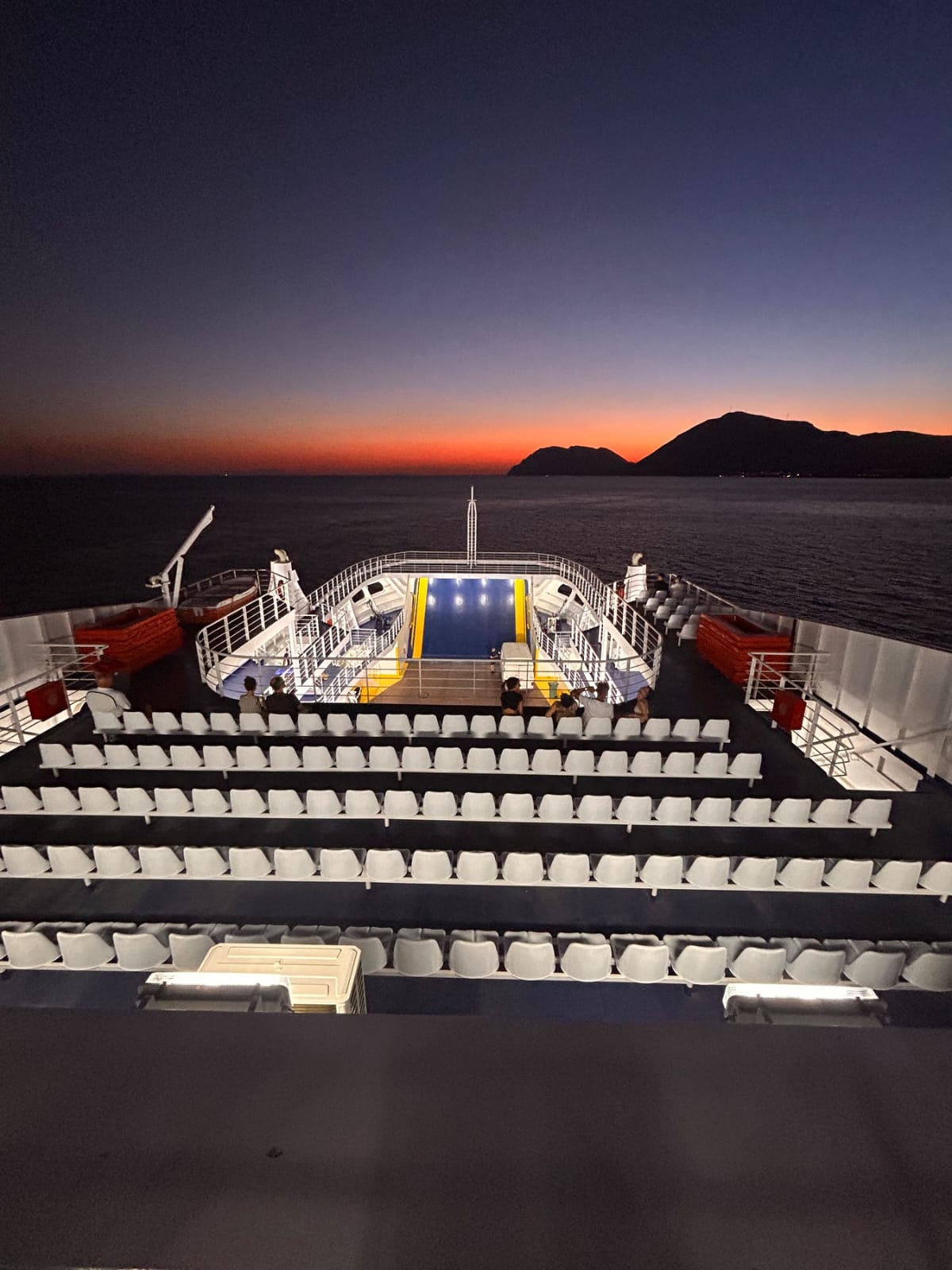 Go 1600 - Double Ended Ferry - 92m