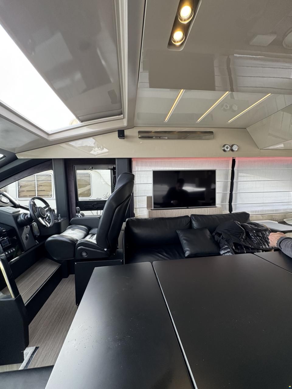 GY 234 - Motor Yacht - 15m