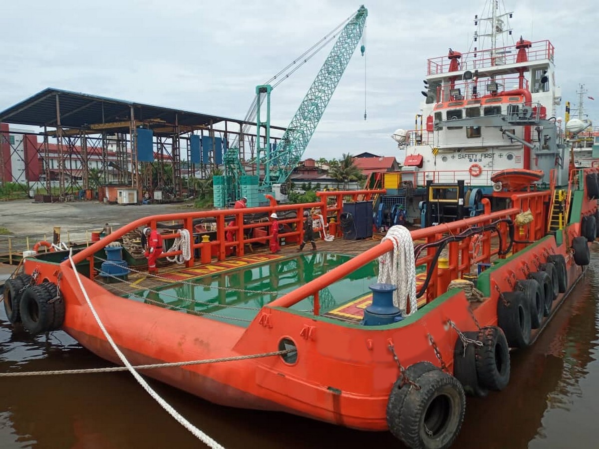 Go 1892 - Tug Boat - 38m
