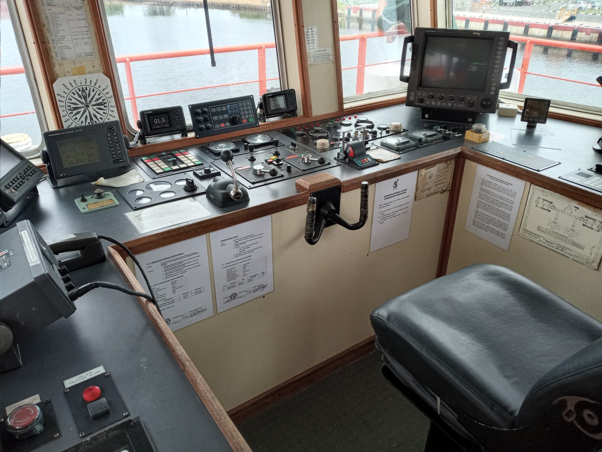 Go 1892 - Tug Boat - 38m