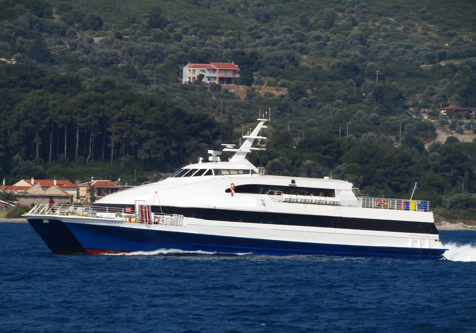 Go 1914 - Passenger Catamaran - 40m