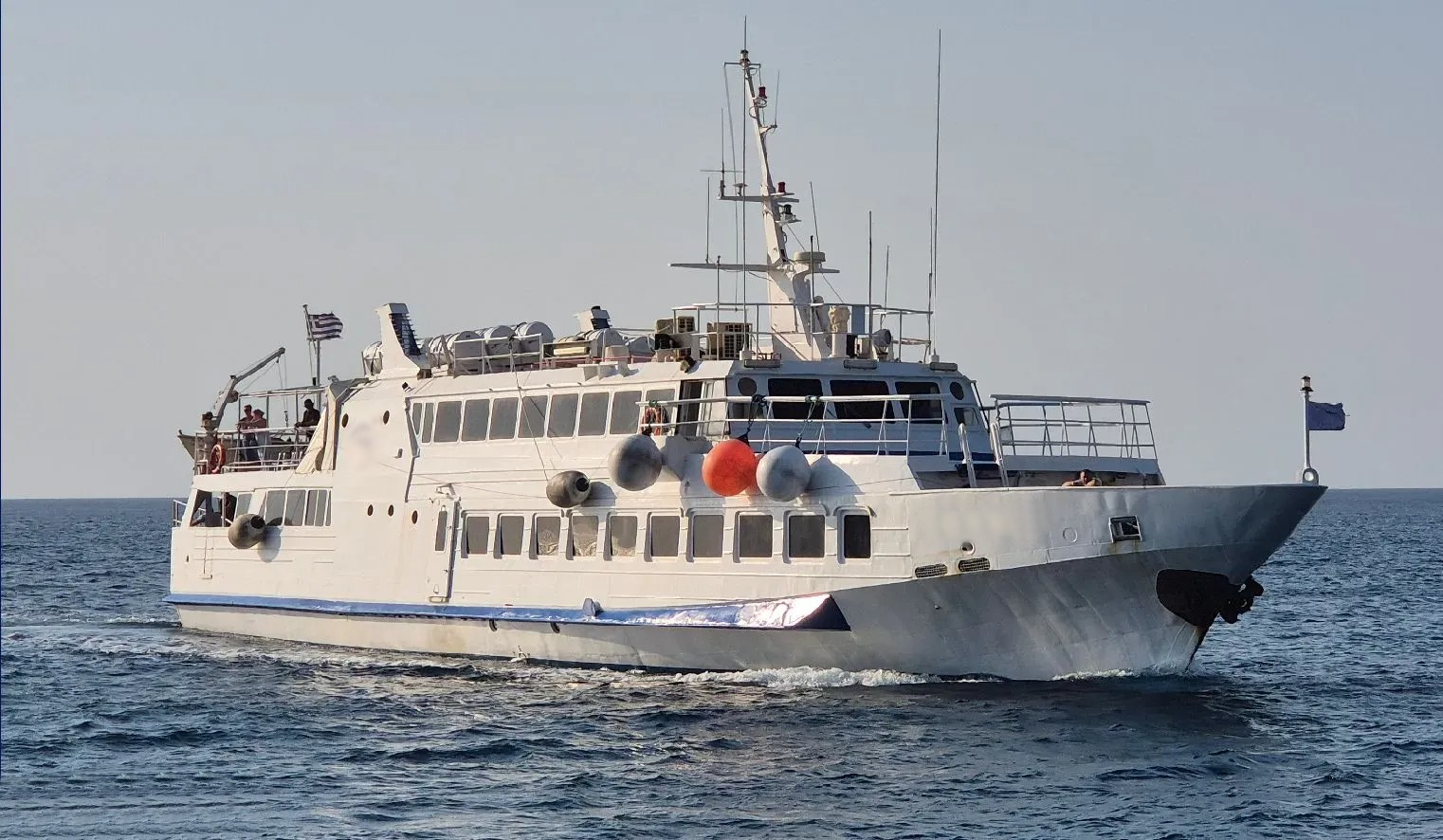 Go 0040 - Day Passenger Boat - 40m