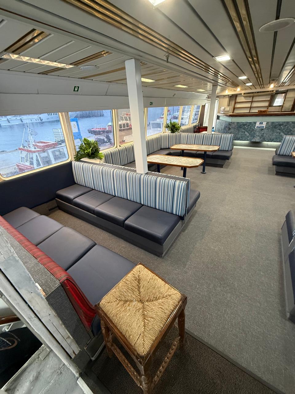Go 0040 - Day Passenger Boat - 40m