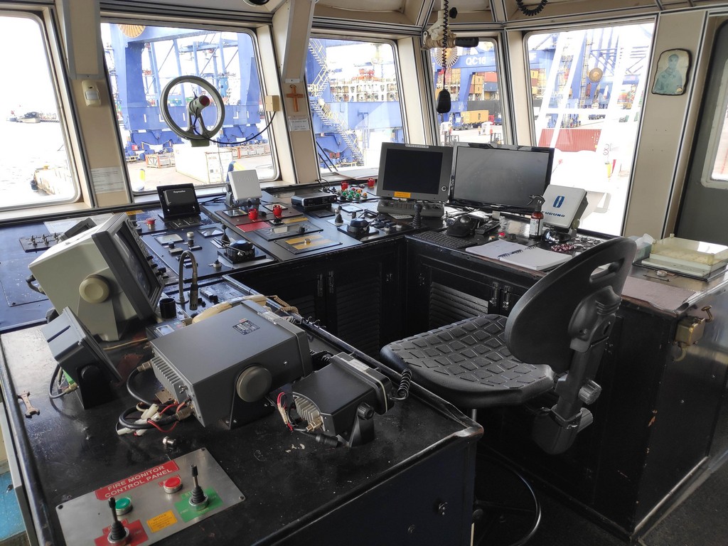 Go 0893 - Tug Boat - 35m
