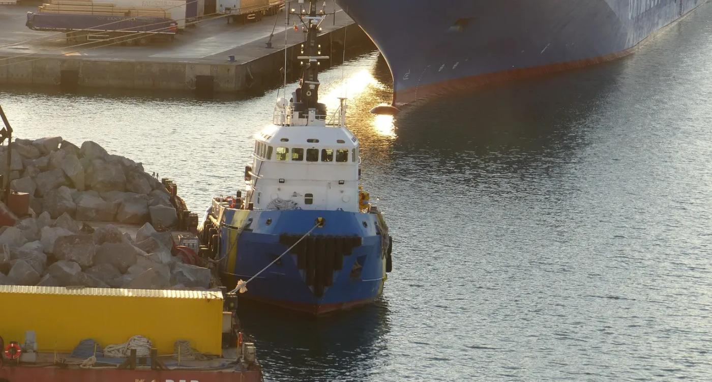 Go 0899 - Tug Boat - 32m